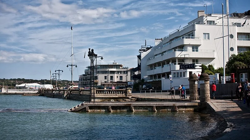 West Cowes varış noktası fotoğrafı