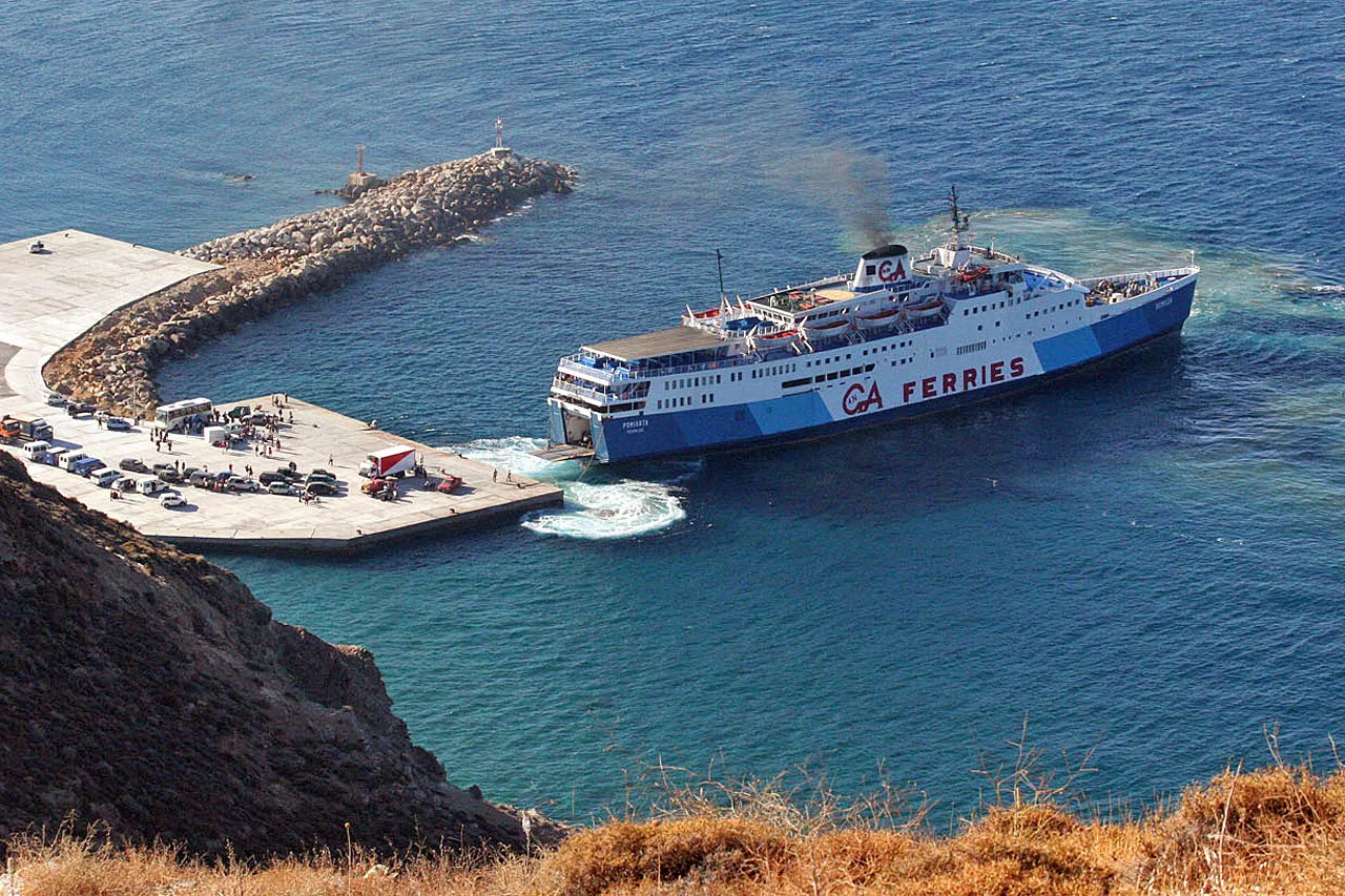 Anafi Feribot İskelesi