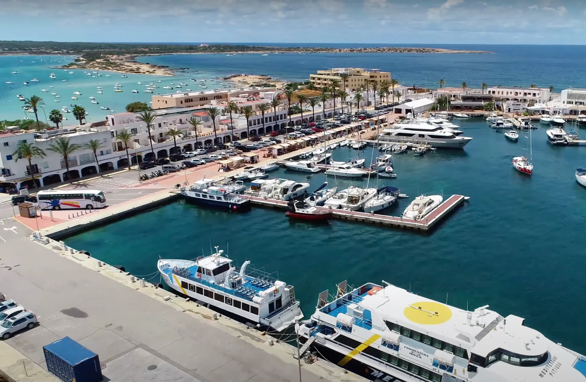 Formentera feribot limanı