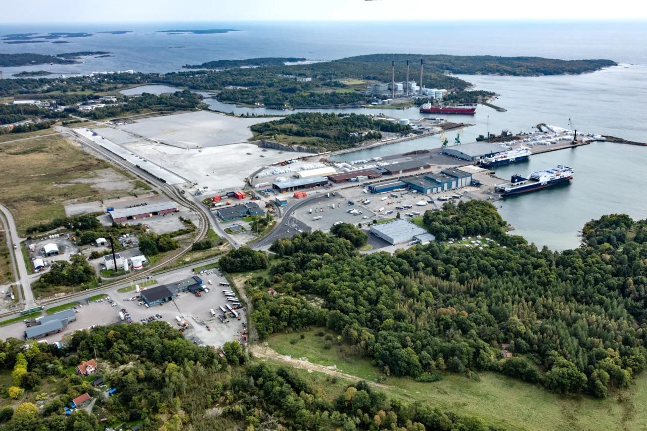 İsveç'teki Karlshamn feribot terminalinin havadan görünümü