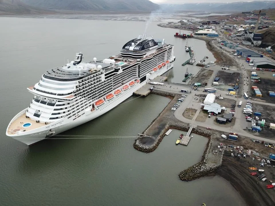 Longyearbyen feribot limanı