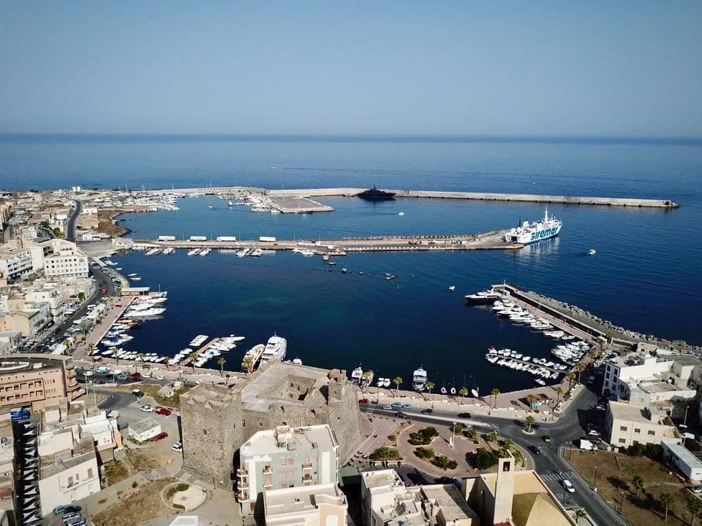 Pantelleria Feribot İskelesi