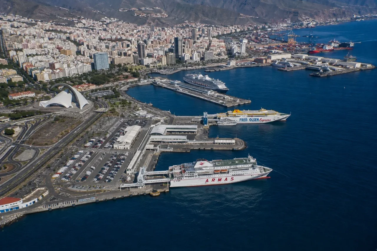 Santa Cruz de Tenerife feribot limanı