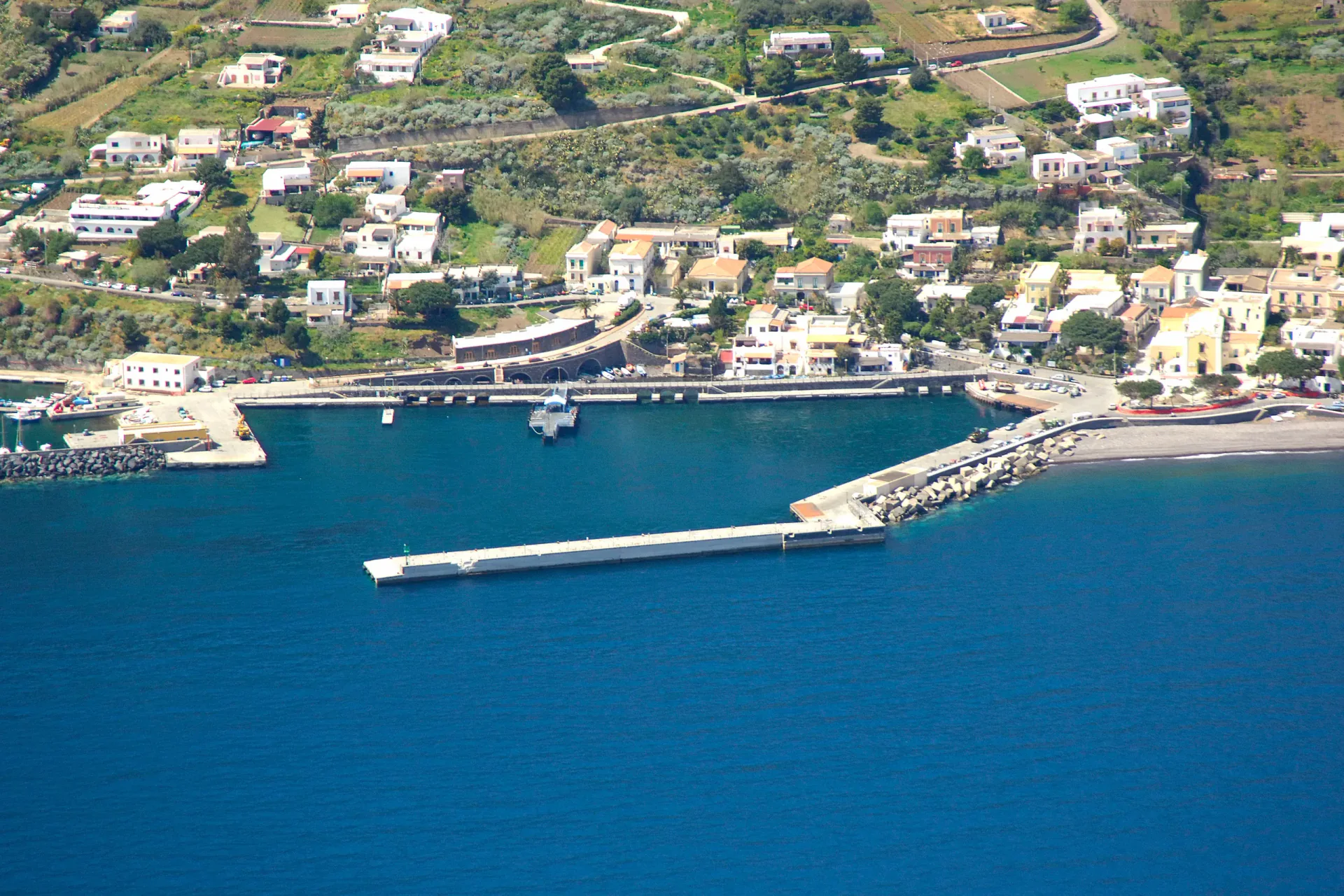 Santa Marina Salina Feribot İskelesi