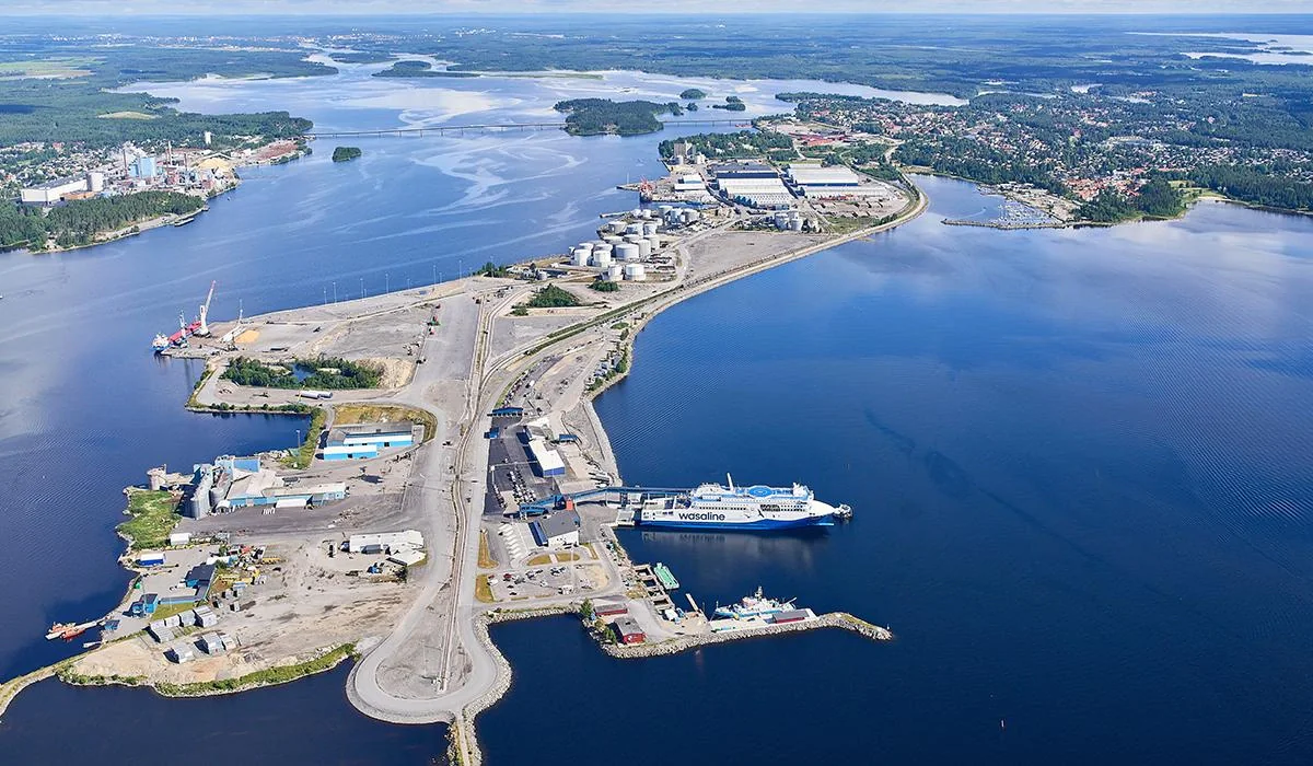 Umeå feribot limanı, İsveç'te