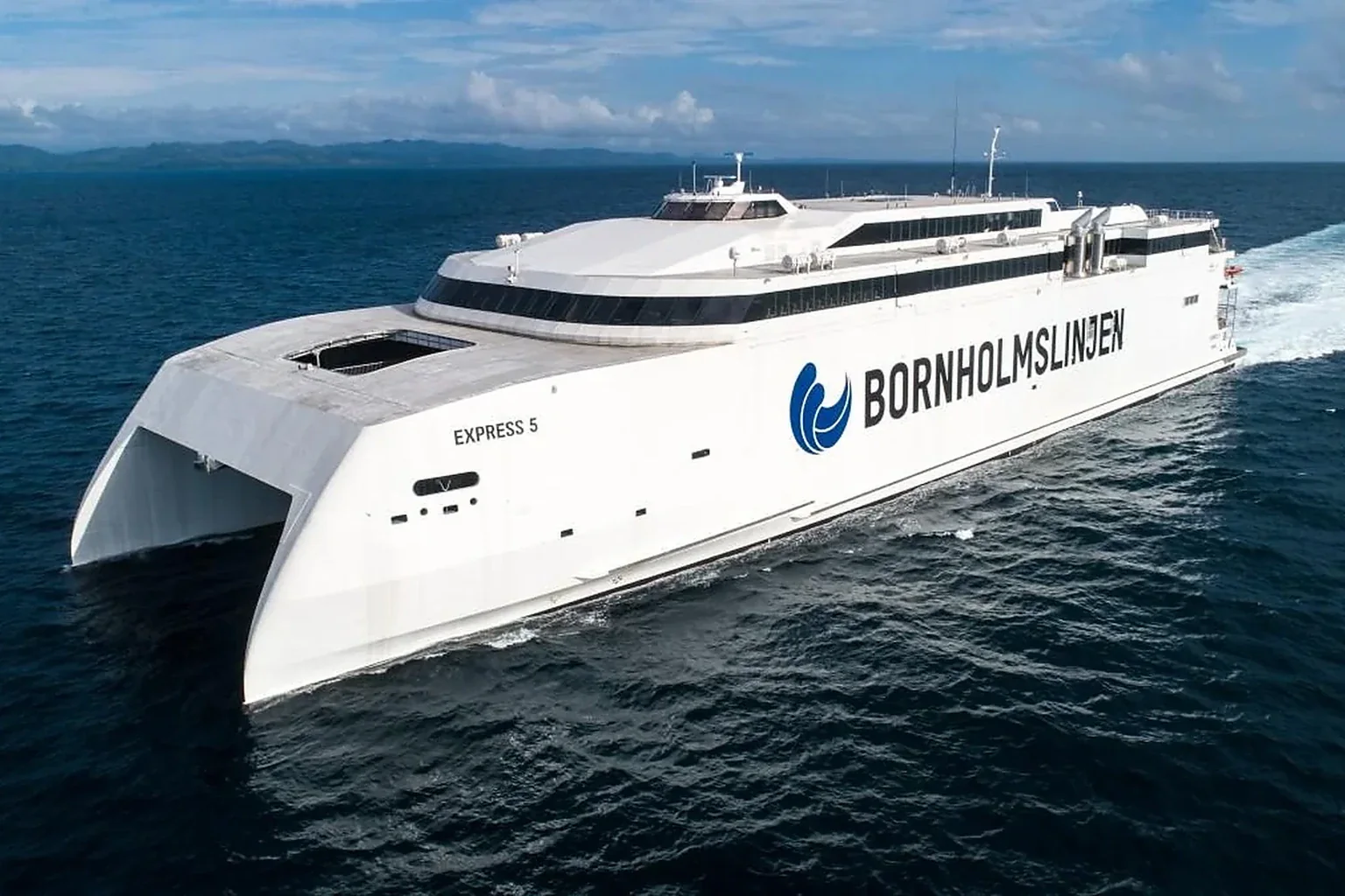 Bornholm'a hizmet veren Bornholmslinjen yolcu feribotu