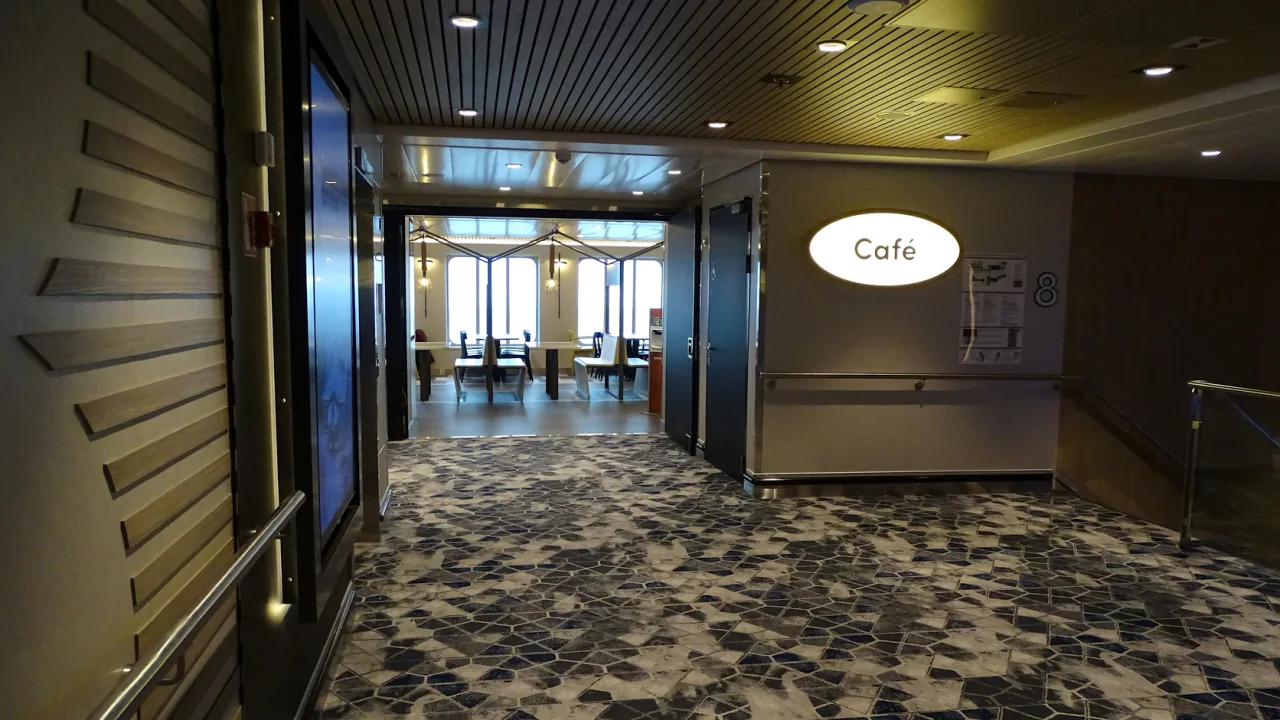 Aurora Botnia'daki kafe alanı